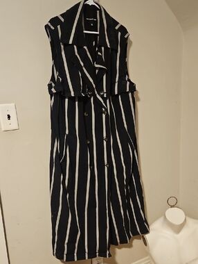 Sleeveless Black and Gray Striped Trench Maxi Dress